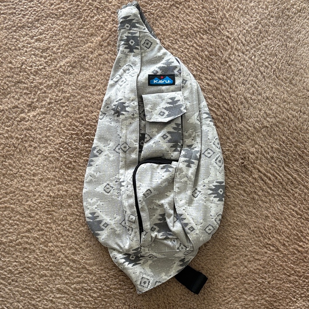 KAVU Gray Geometric Sling Bag New WO Tags